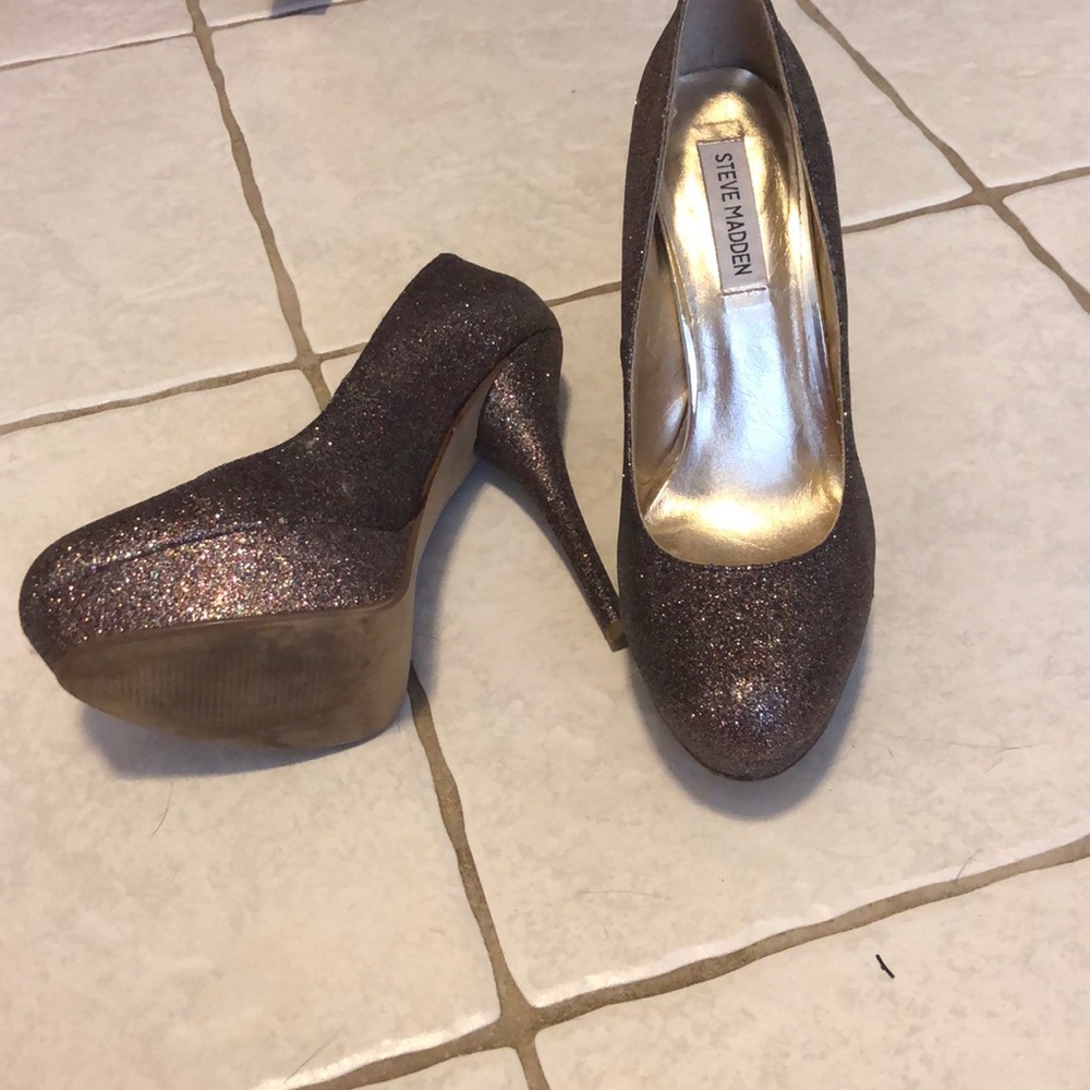 Stilettos - Picture 2 of 5